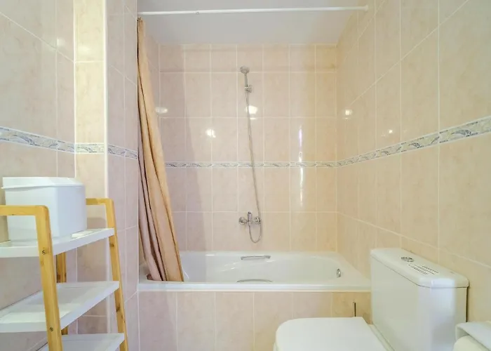 1 Bedroom Lovely In *