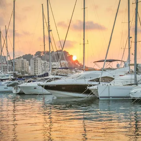 1 Bedroom Lovely In Appartement *